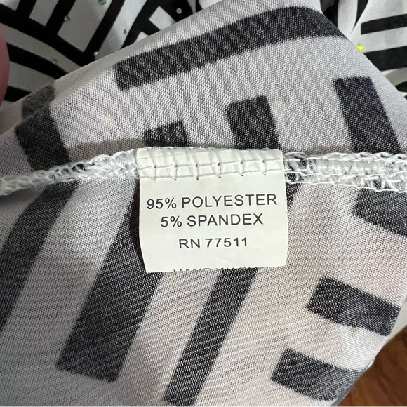 Second Skin NYC Black and White Sequin Top - Picture 4 of 7